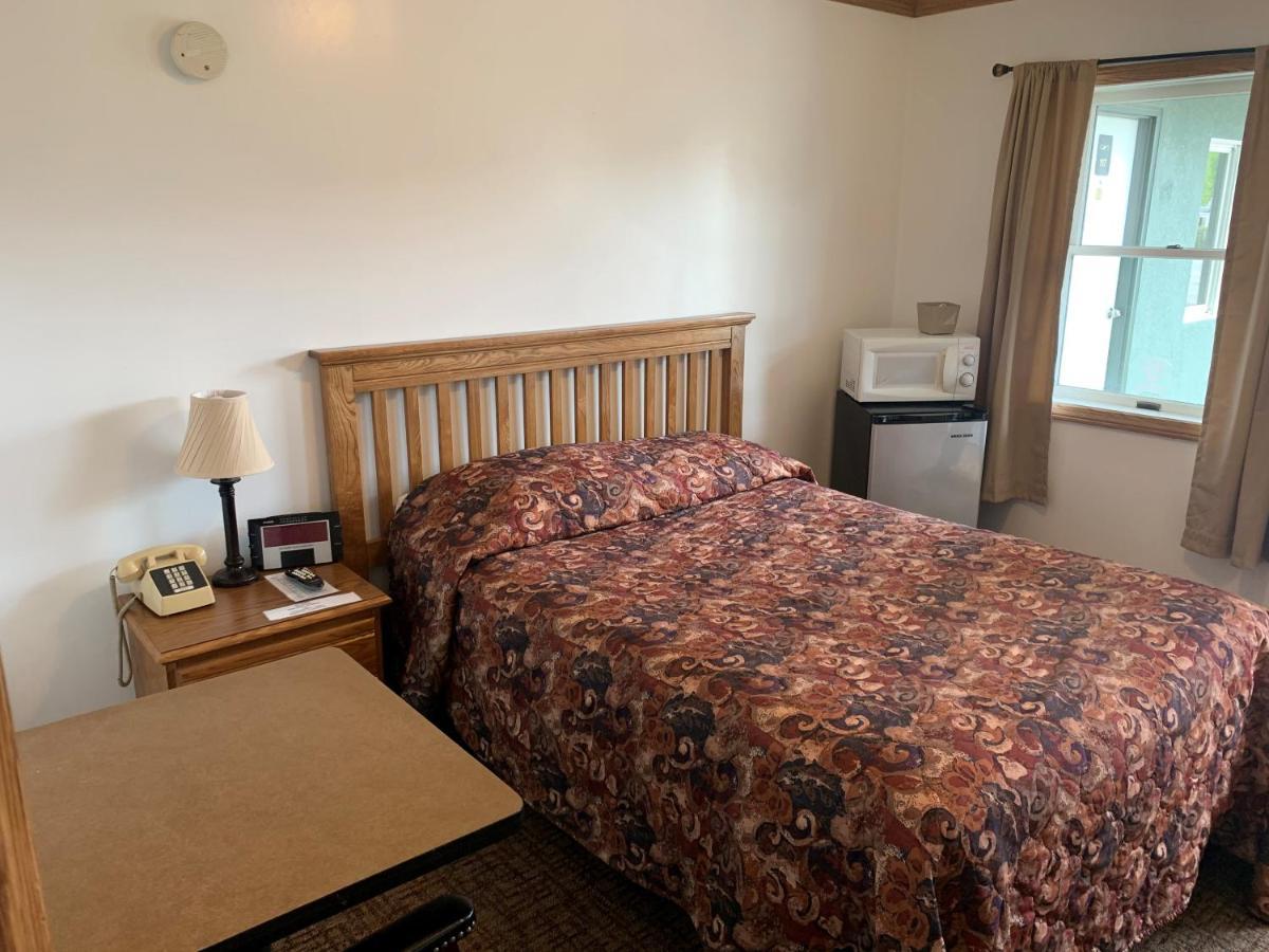 Haven Inn Glen Dale Bagian luar foto